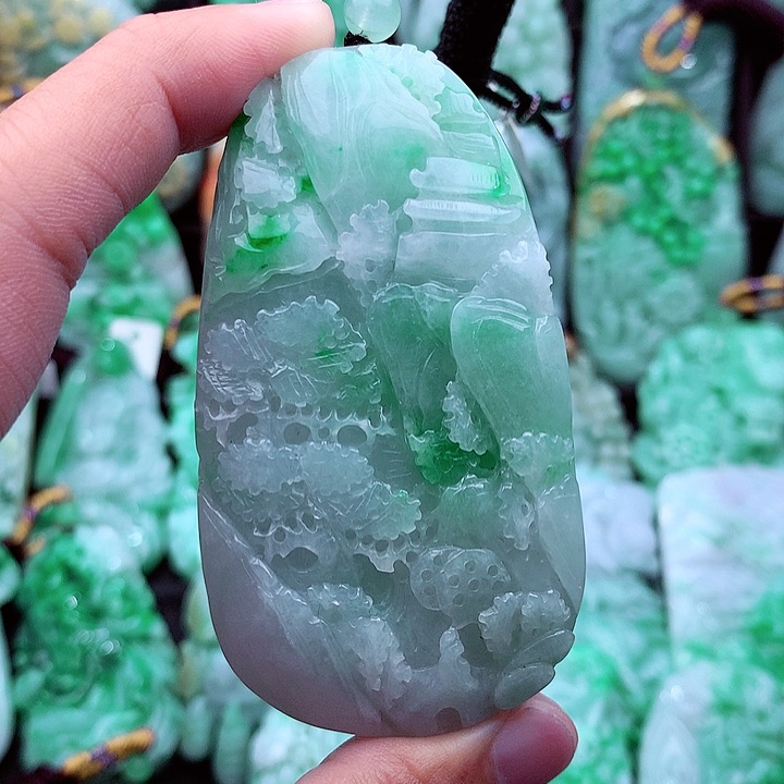 翡翠吊坠(不含链)未镶嵌