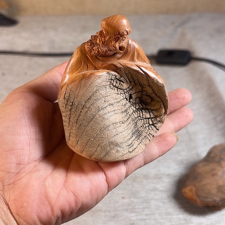 疯***子崖柏崖柏雕刻达摩