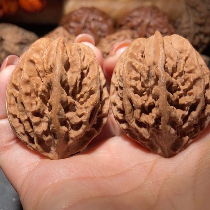 把件文玩核桃东北楸子小雪84