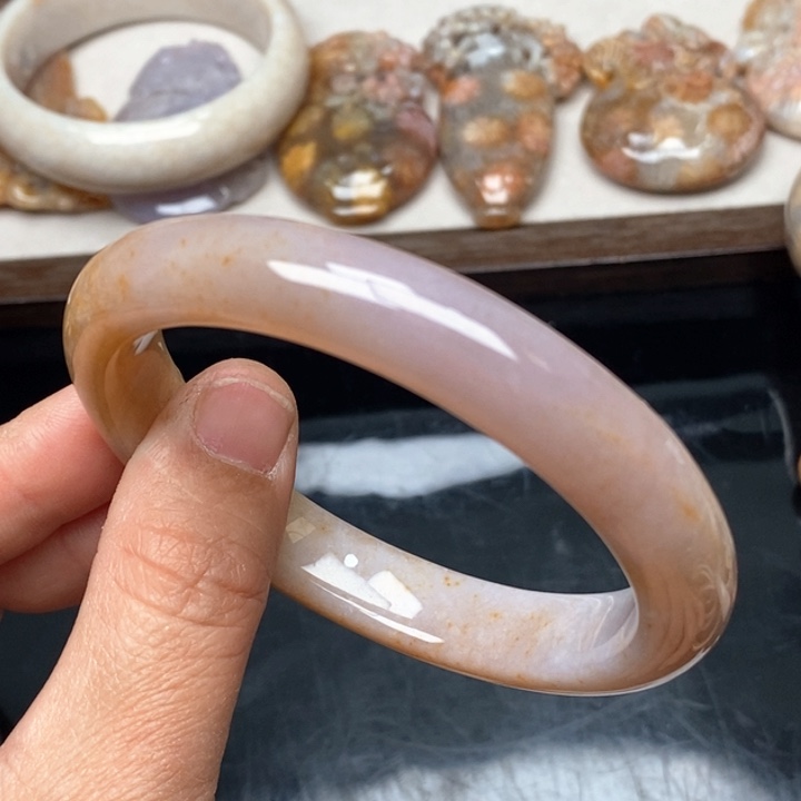 硅化珊瑚（珊瑚玉）手镯未镶嵌60,8