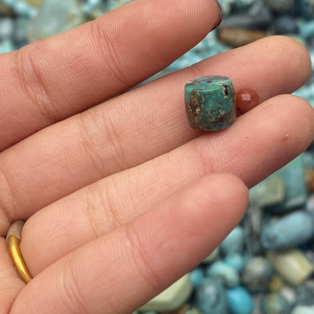 南红玛瑙未镶嵌珠宝奇石