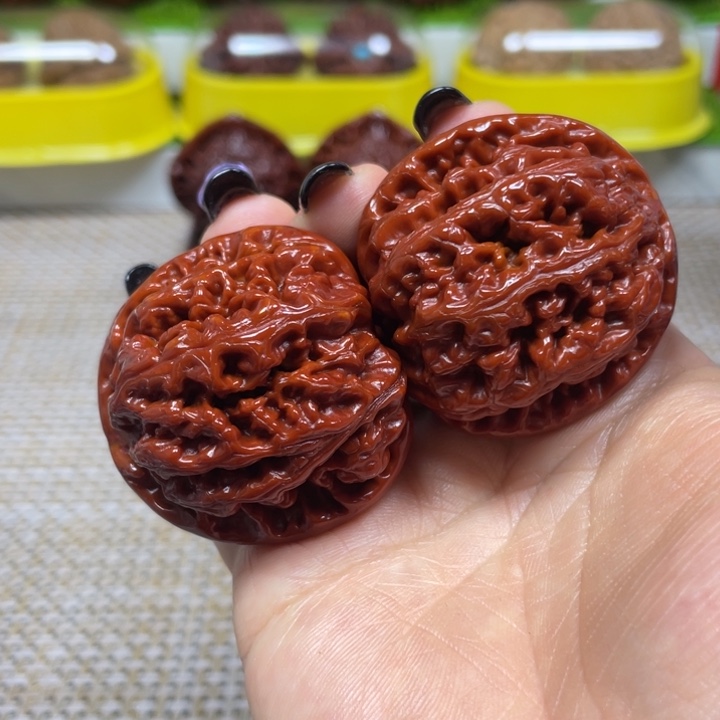 歪***歪文玩核桃把件大粗筋42修