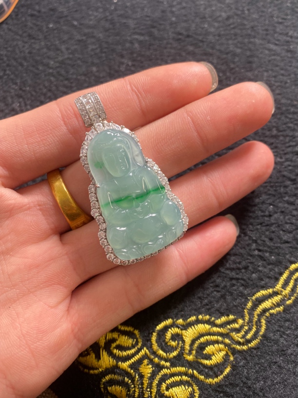 天然翡翠A货 观音吊坠