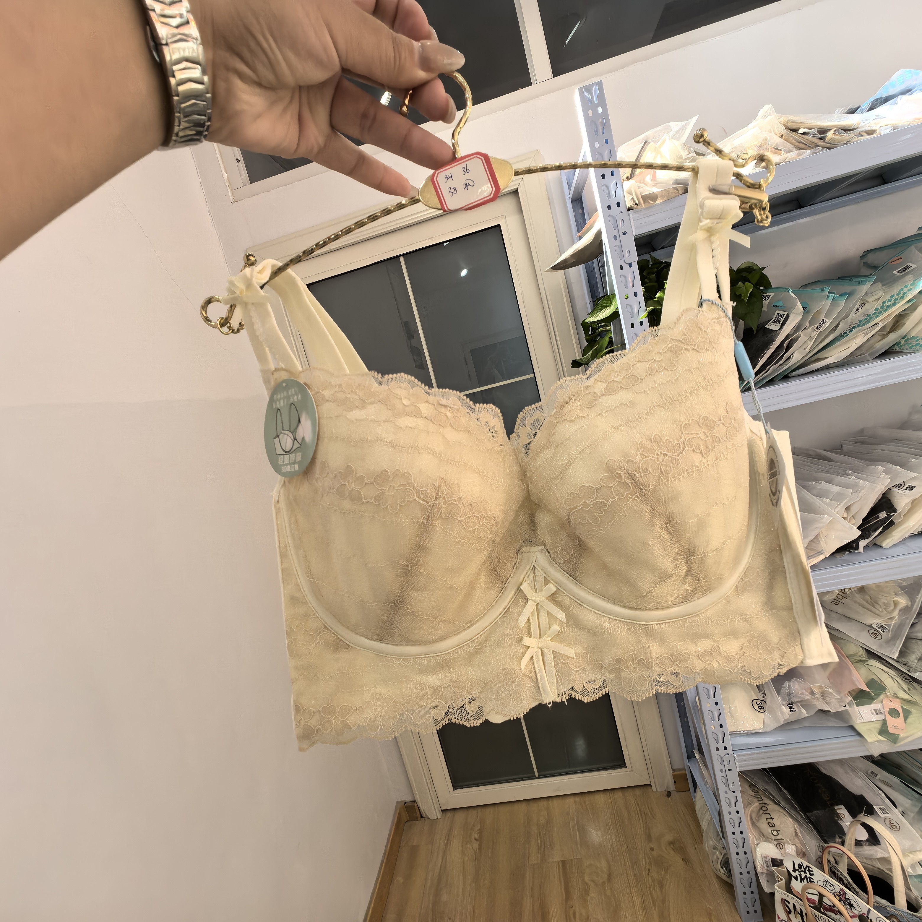 薄款大胸显小全包围调整型收副乳聚拢上托女士文胸