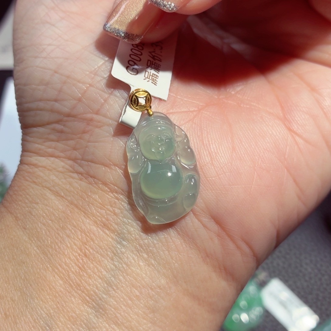 颈饰18K金镶嵌翡翠财神爷