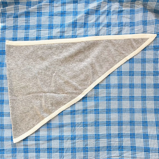 混绒三角围巾领巾样式