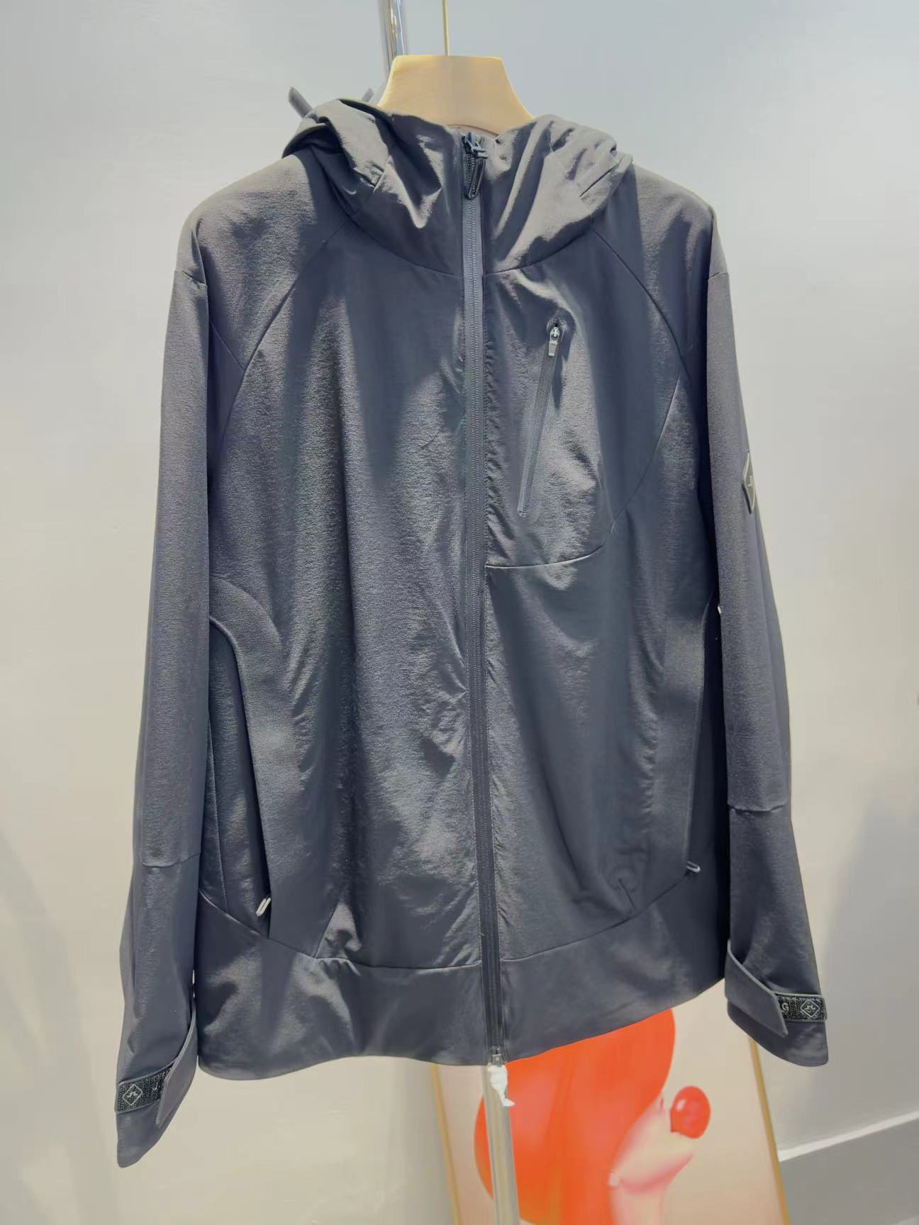 男压胶休闲连帽外套