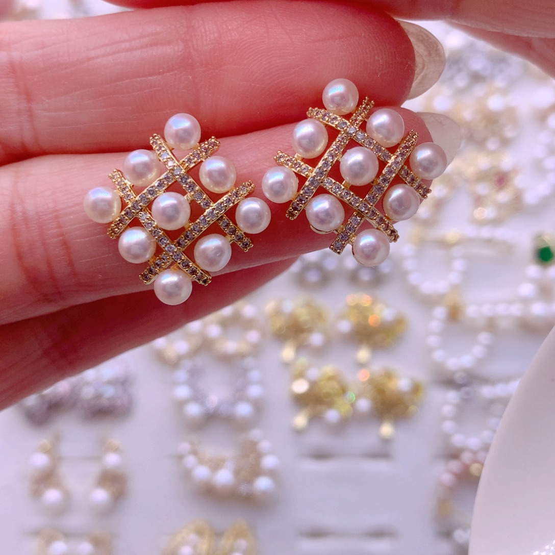 合金耳饰淡水珍珠