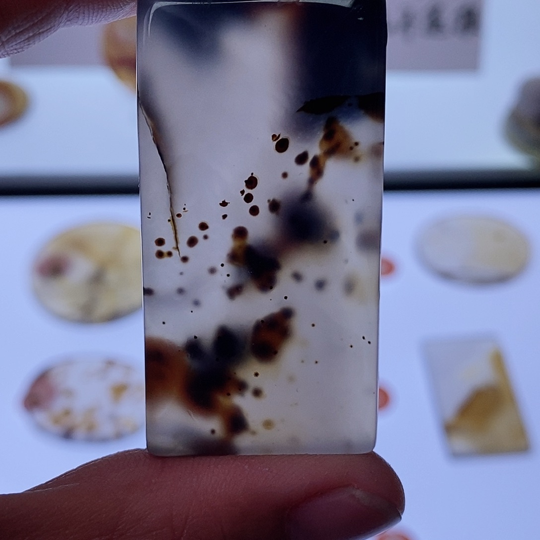 玛瑙/玉髓珠宝半成品未镶嵌求学路上