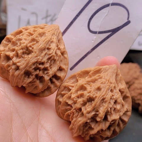 吊坠桃核42全品血灯笼