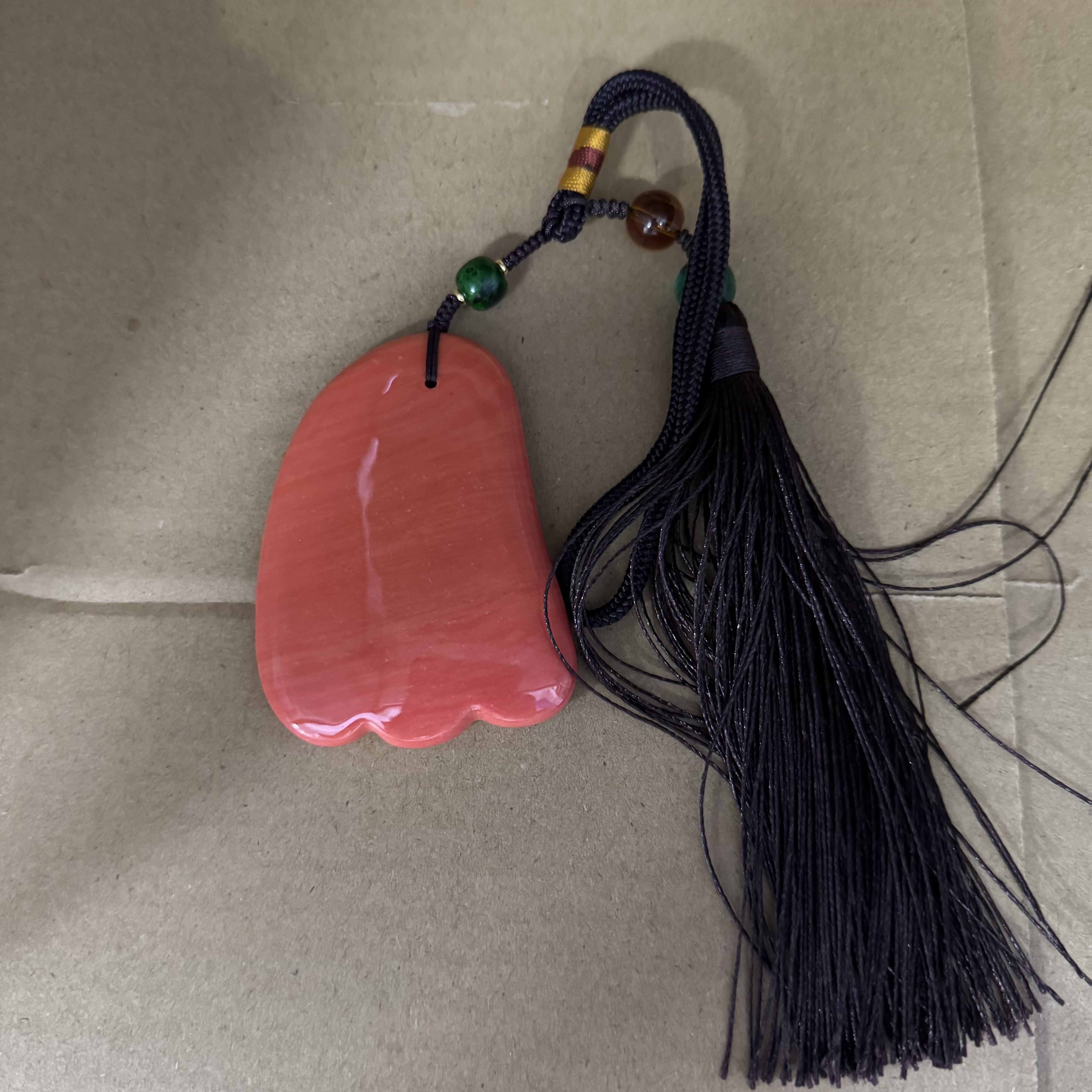 【黑哥贸易】 九妹精选海外工艺品手把件WW35B142