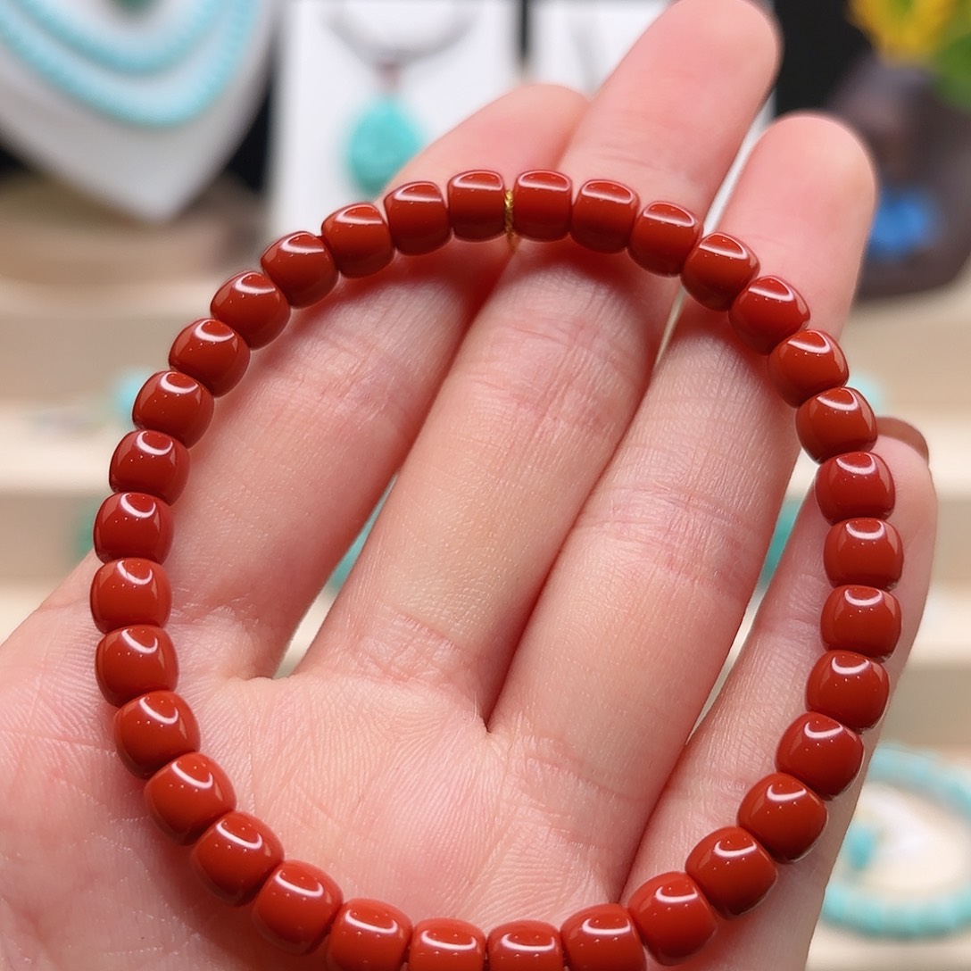 南红玛瑙配饰未镶嵌