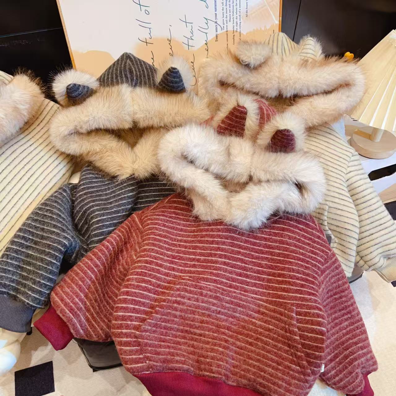 冬季新款条纹连帽加绒卫衣慵懒宽松宝宝上衣男女童~