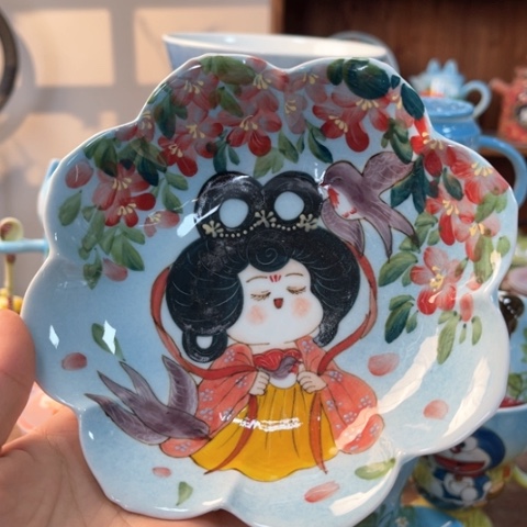 炉景德镇釉下手绘陶瓷 