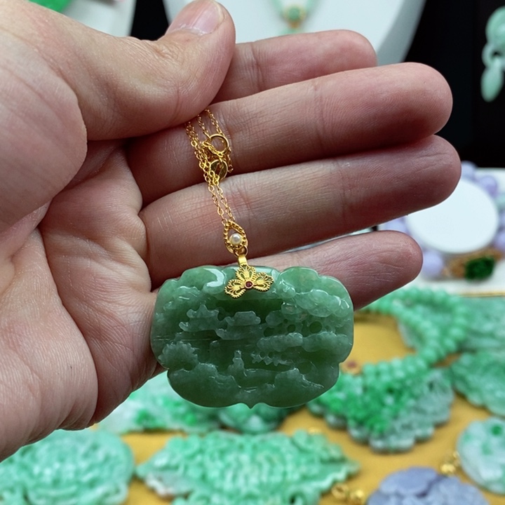 翡翠颈饰未镶嵌翡翠吊坠挂件