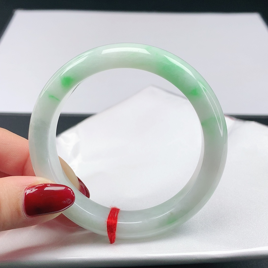 翡翠未镶嵌手镯翡翠656