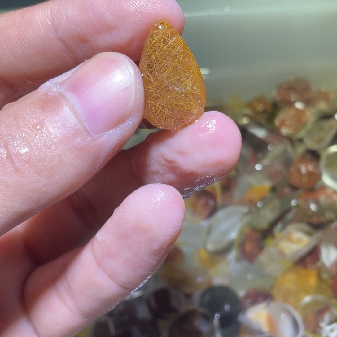 张***财未镶嵌吊坠(不含链)水晶