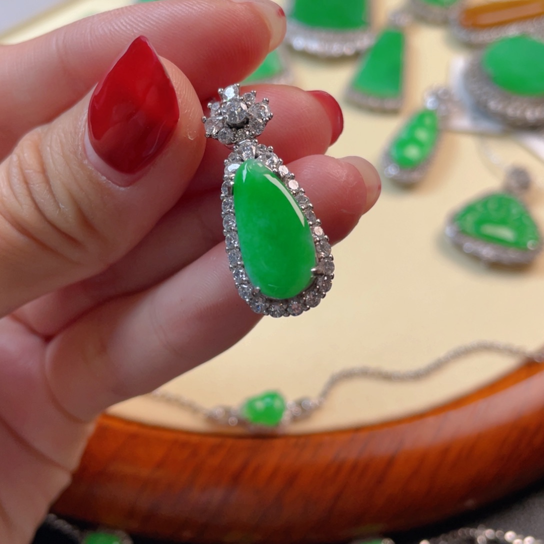 翡翠吊坠(不含链)银S925镶嵌