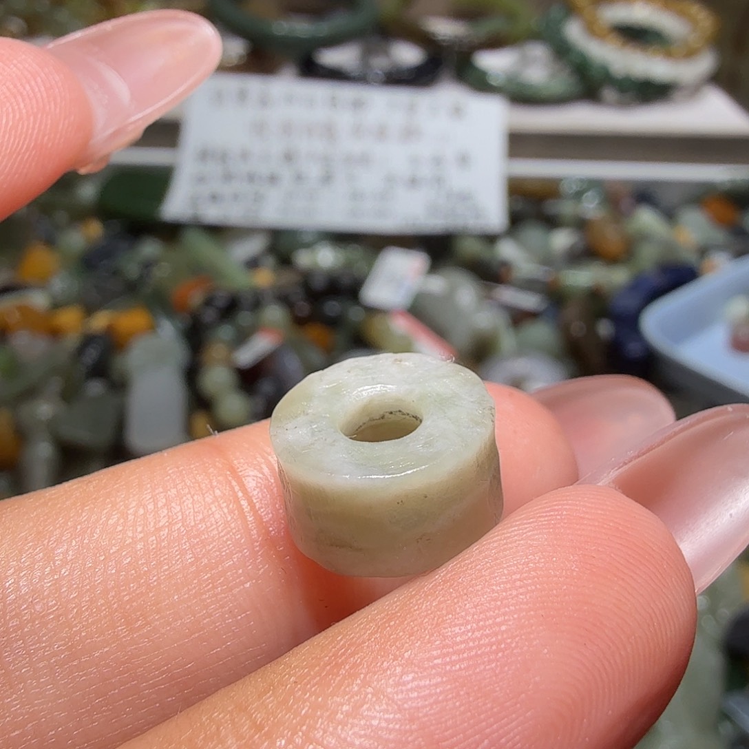 和田玉未镶嵌珠宝奇石