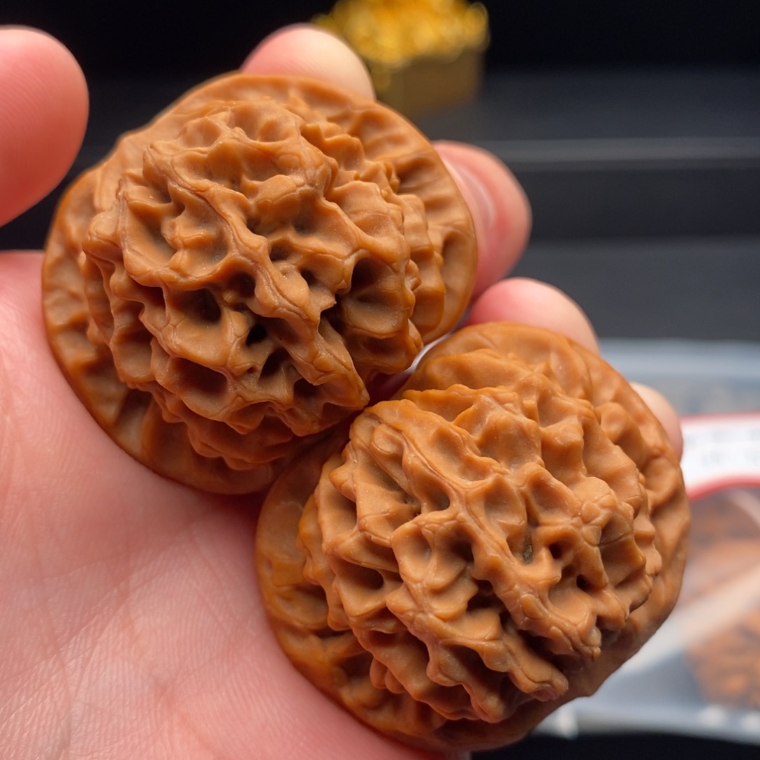 S***沙文玩核桃把件秦闷