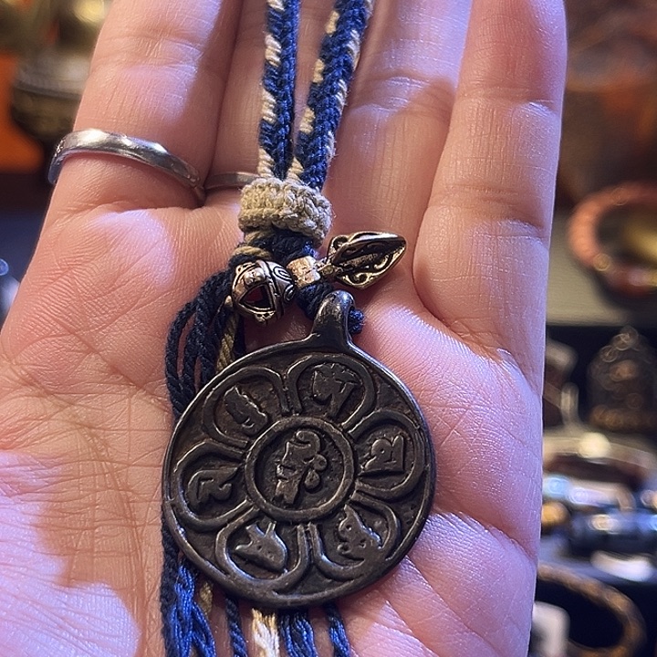 琉璃/树脂/塑料类