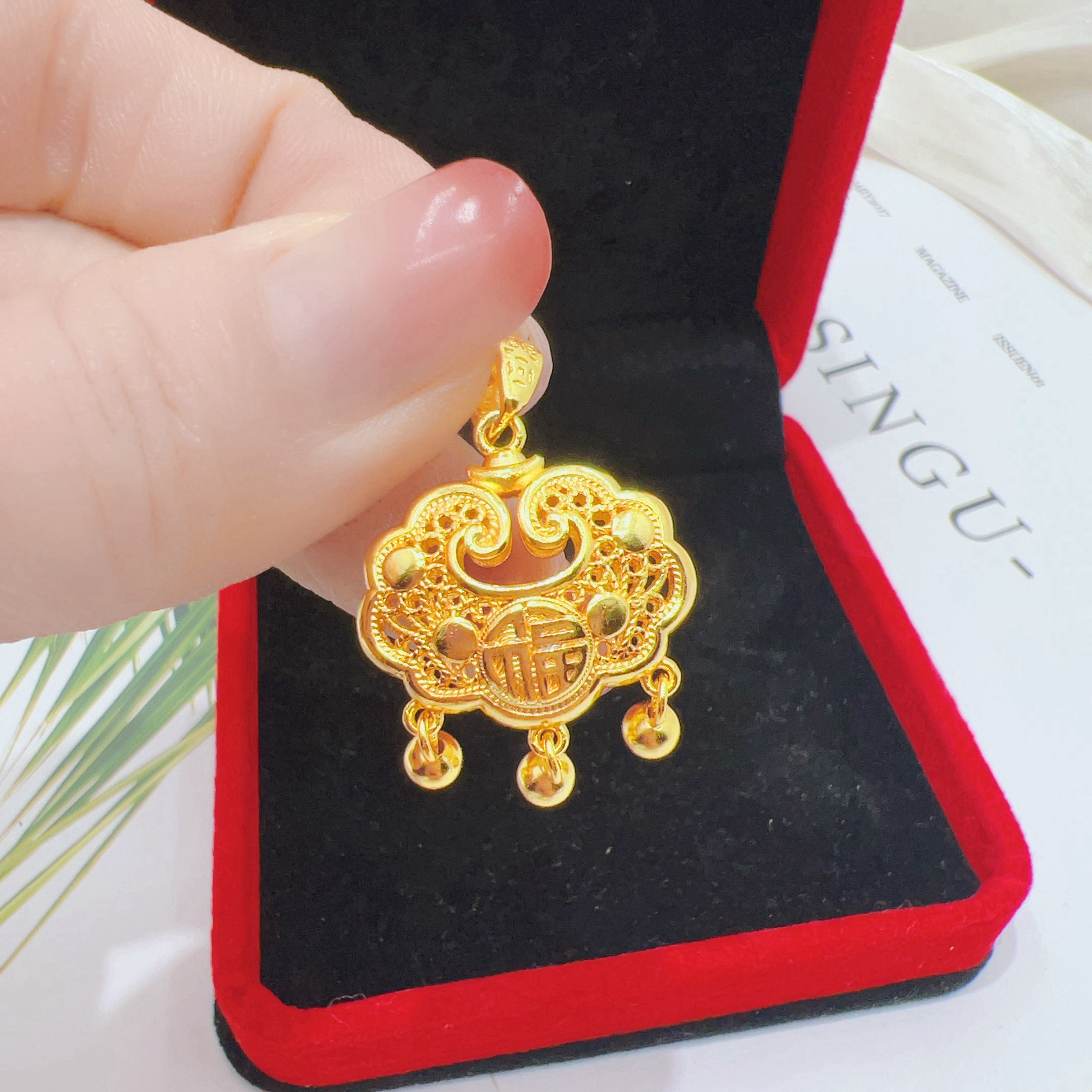 吊坠足银 足银福字平安锁吊坠D100