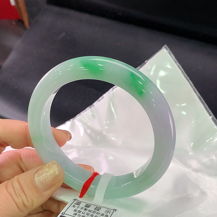 翡翠手镯未镶嵌正圈61