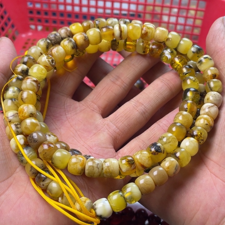 琥珀珠宝奇石未镶嵌