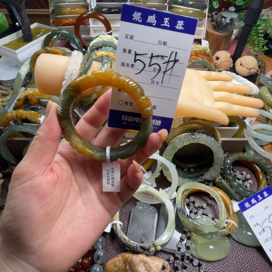 未镶嵌蛇纹石玉手镯