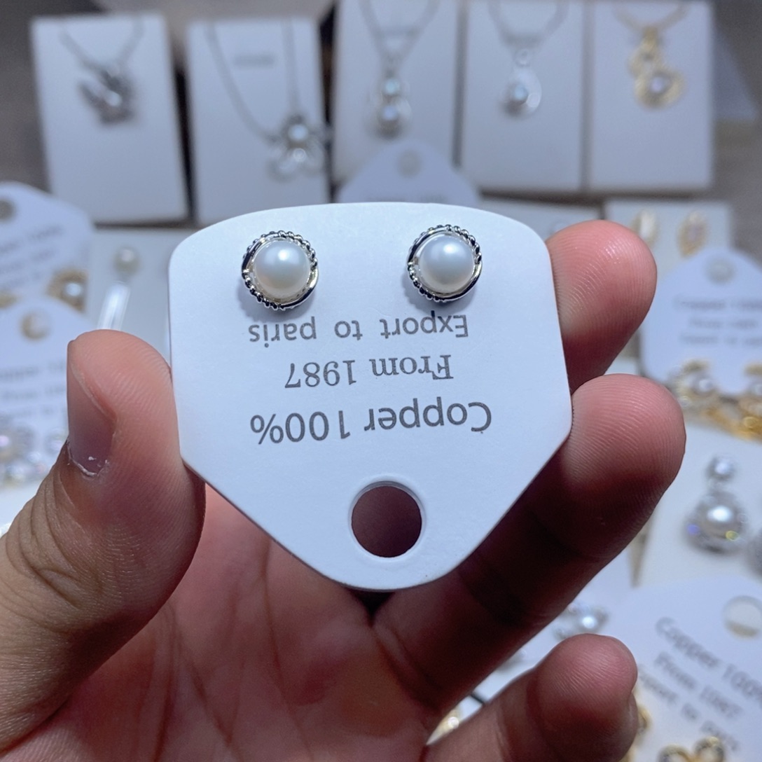 未镶嵌淡水珍珠耳饰