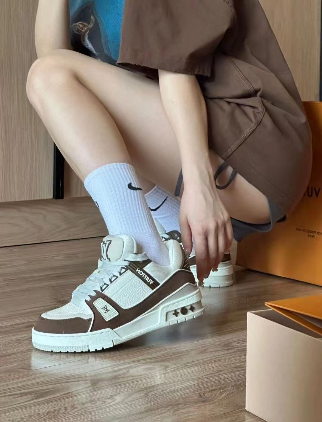 99新 LouisVuitton/路易威登 葡萄籽奢潮/Lv trainer摩卡色/35.5