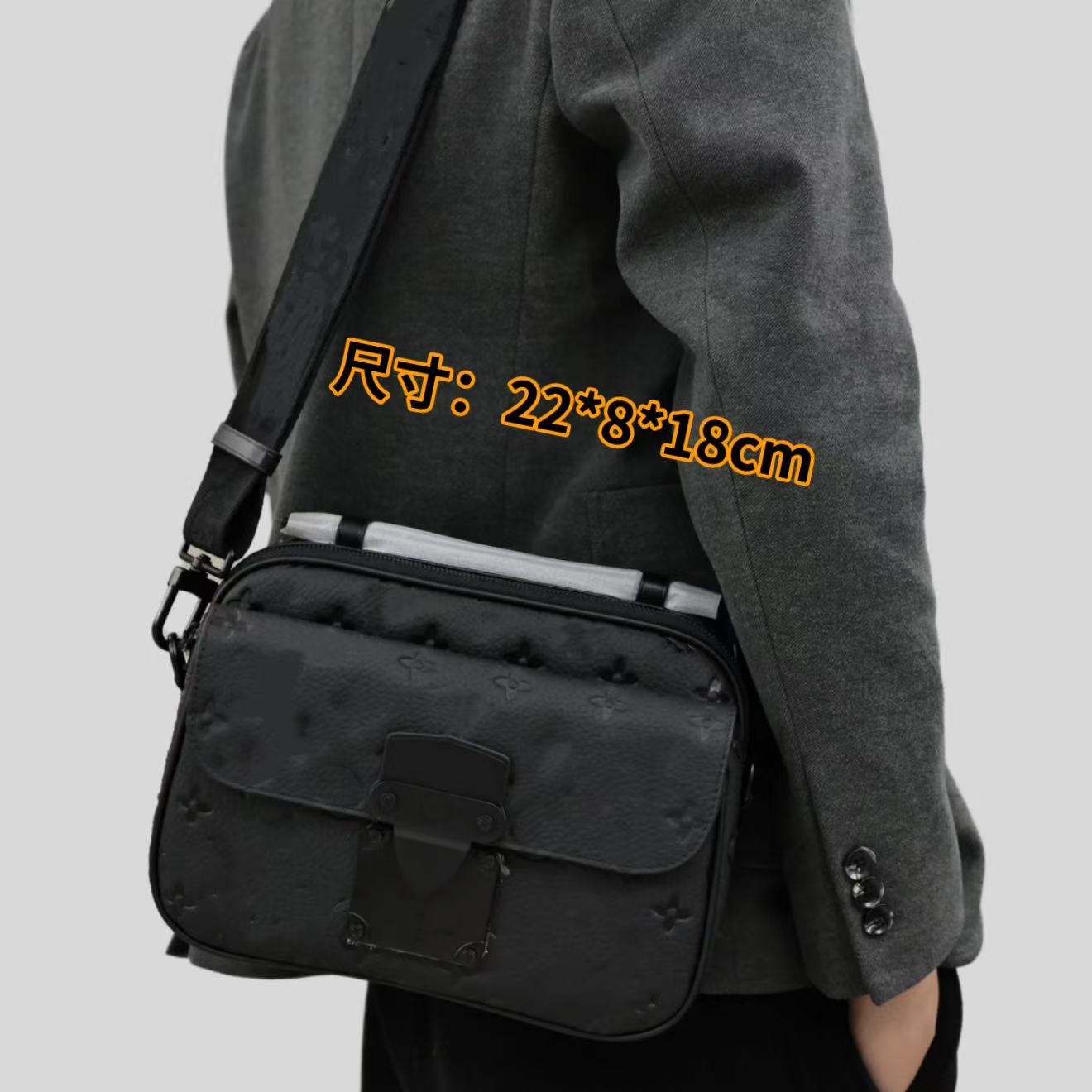 2025男士压花款斜挎包单间包22*8*18cm