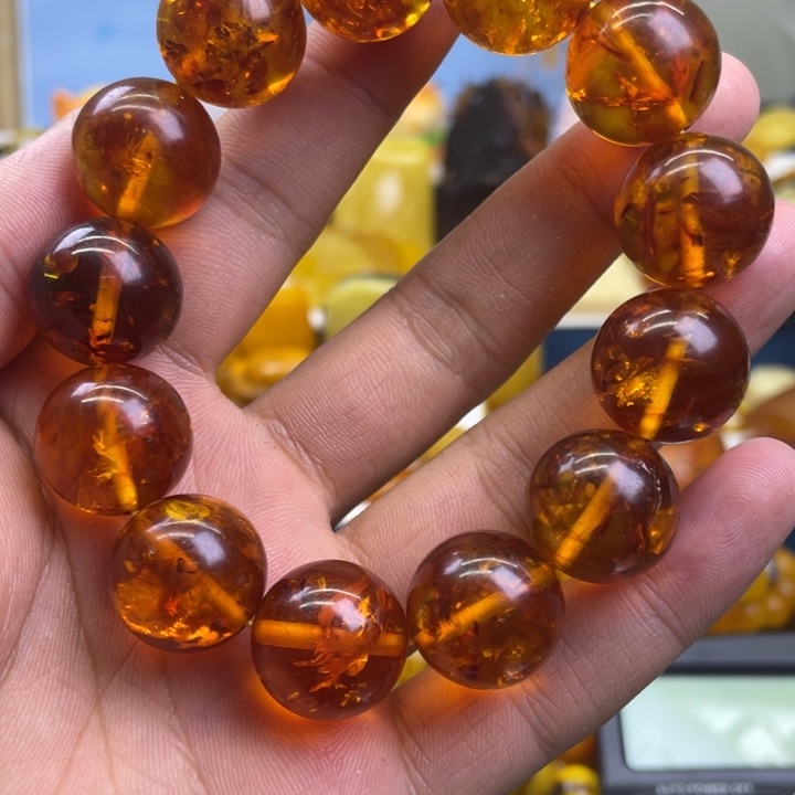 琥珀未镶嵌珠宝奇石