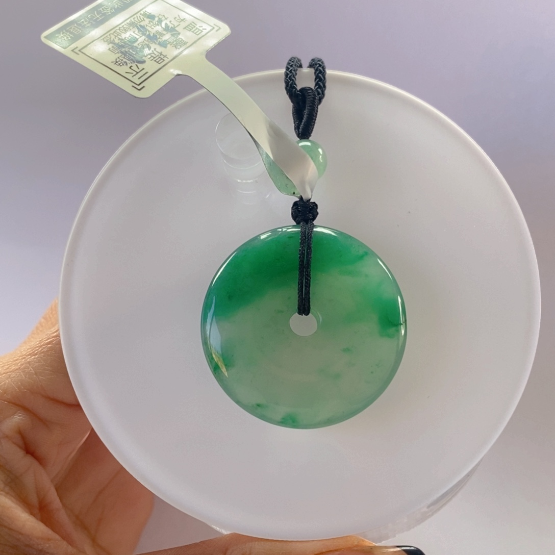 石英质玉颈饰未镶嵌