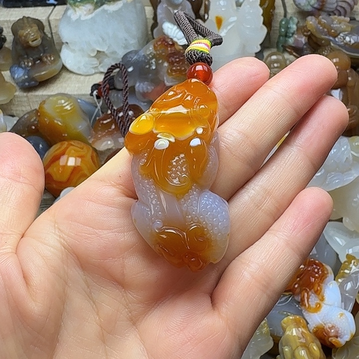 用***5玛瑙/玉髓未镶嵌饰品