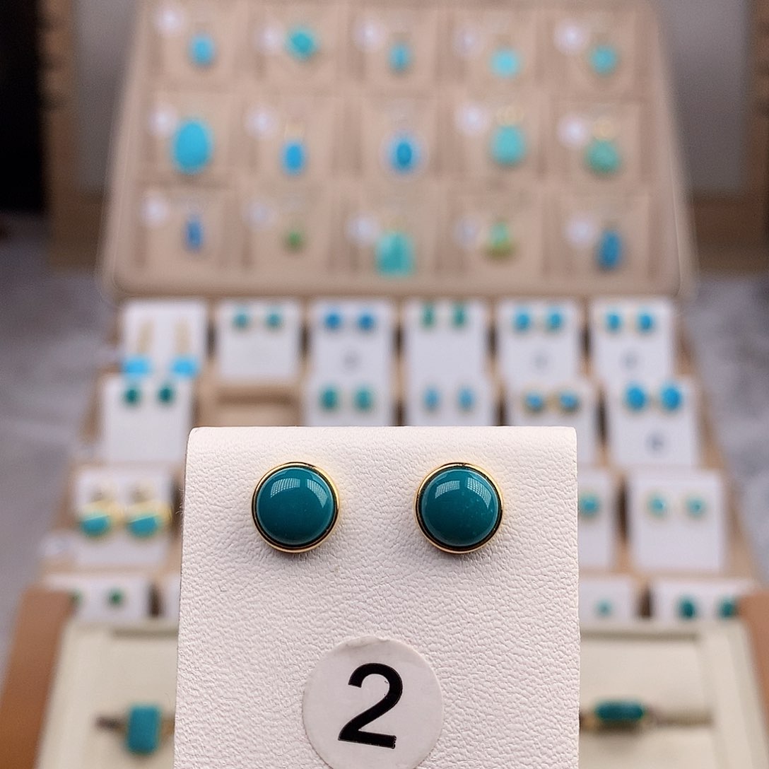 绿松石耳饰18K金镶嵌