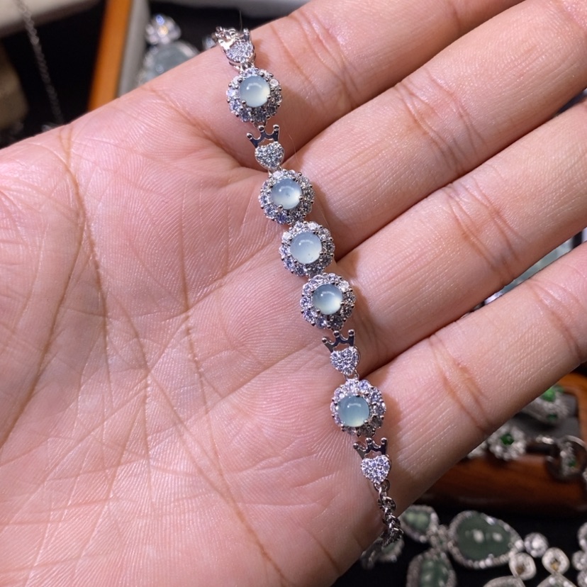 【闪购商品】翡翠颈饰未镶嵌天然