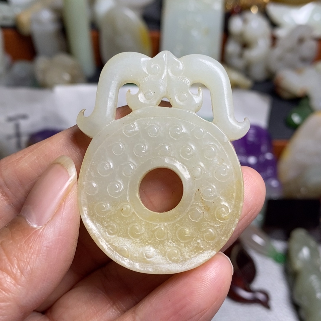 和田玉（糖玉）未镶嵌颈饰