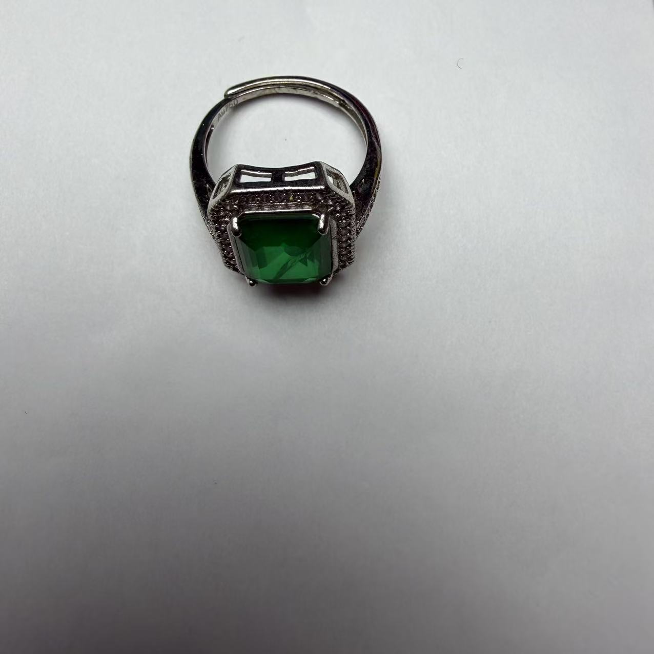 pt950缅红经典款吊坠J2