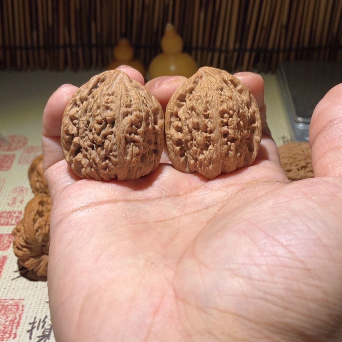 文玩核桃把件37尺全品高炮拉丝凹底涿鹿南疆石