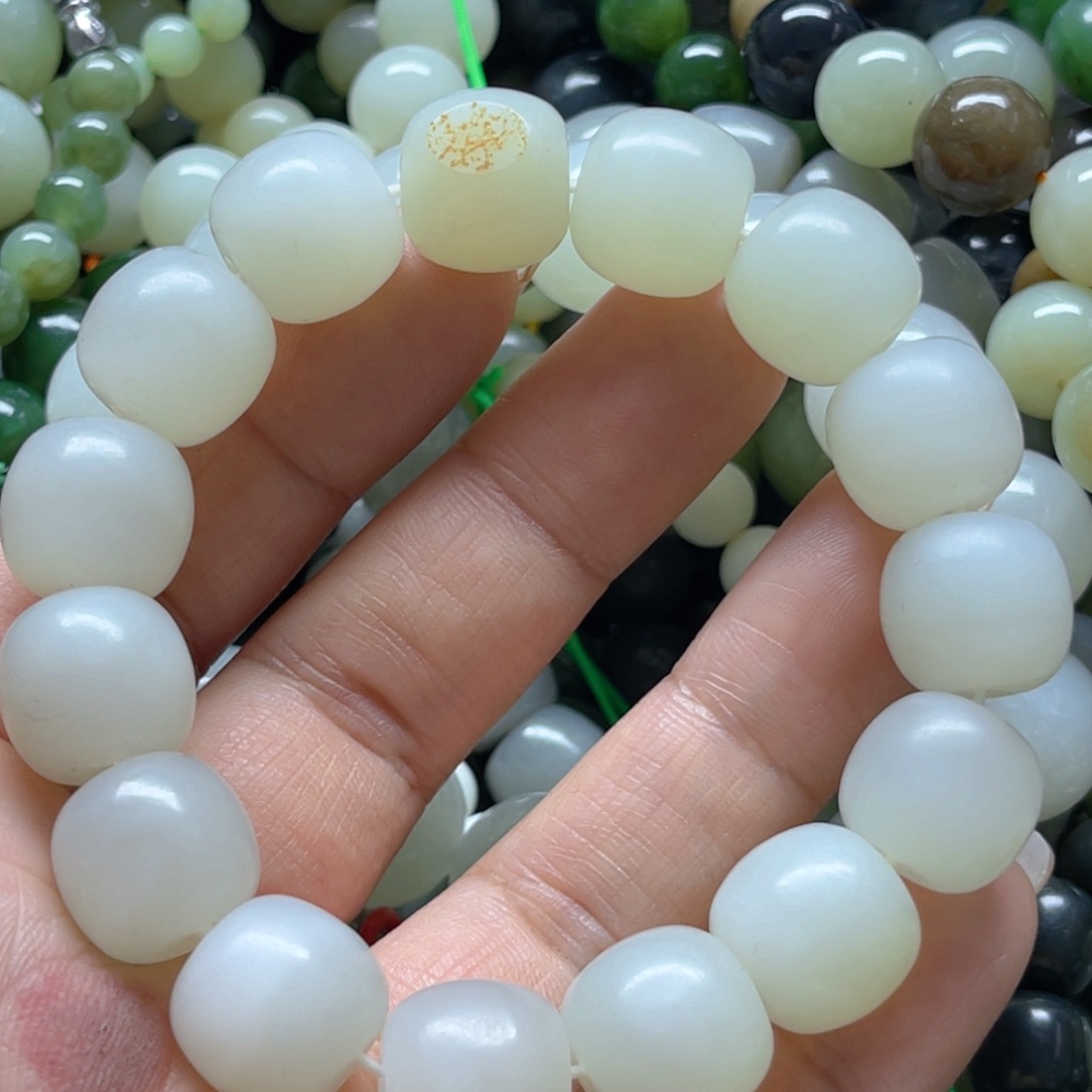 和田玉手链未镶嵌