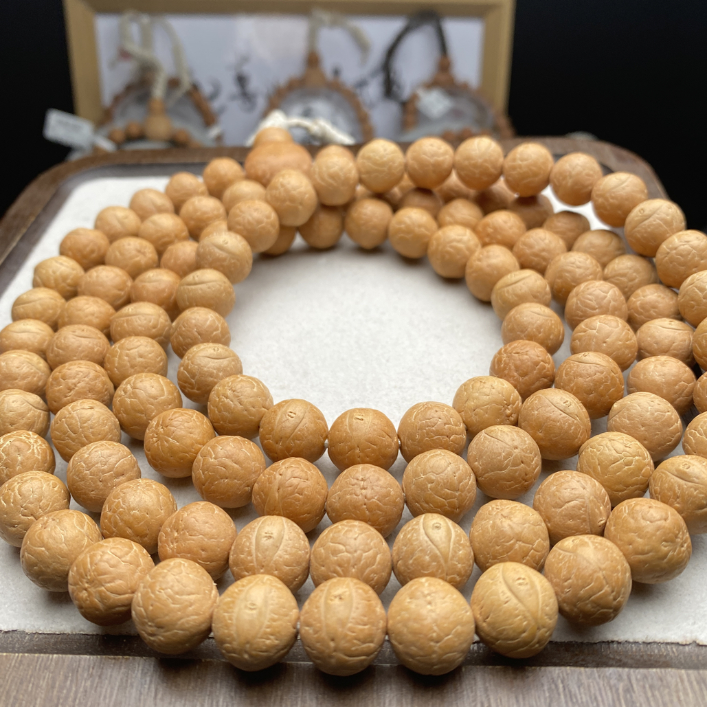 TN01-11152年新籽12mm黄皮红底玉化皮质（108颗➕2）一物一图
