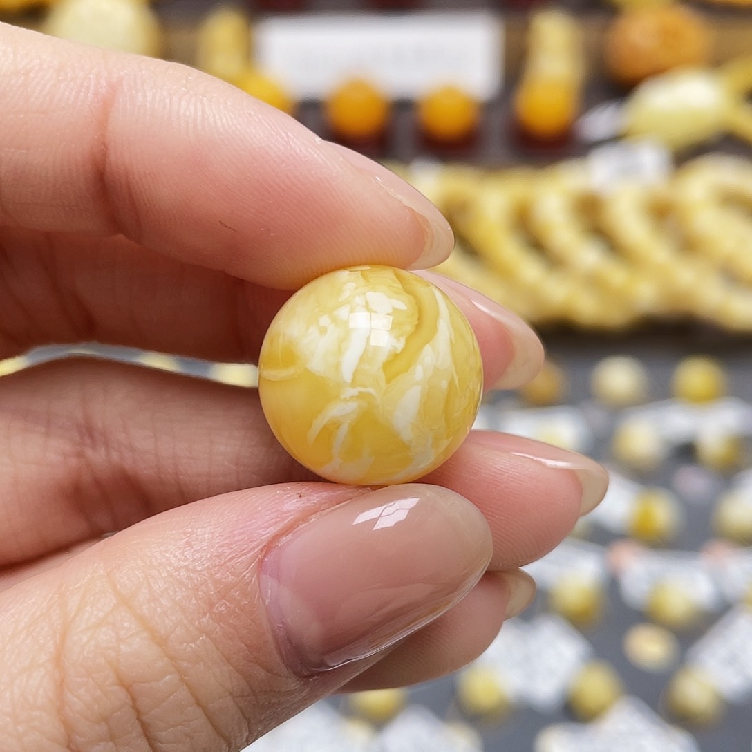 琥珀裸石未镶嵌蜜蜡圆珠16.6mm