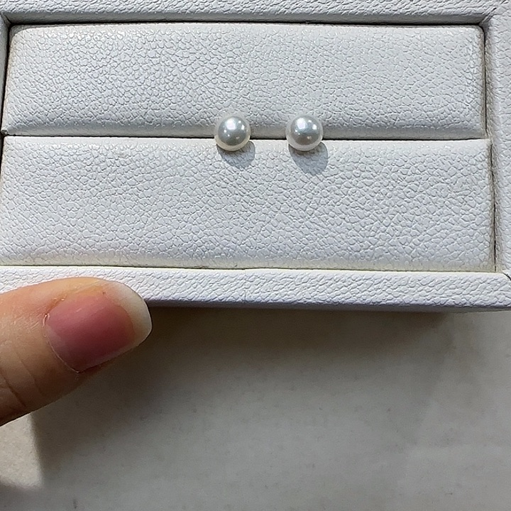 银S925镶嵌耳饰淡水珍珠