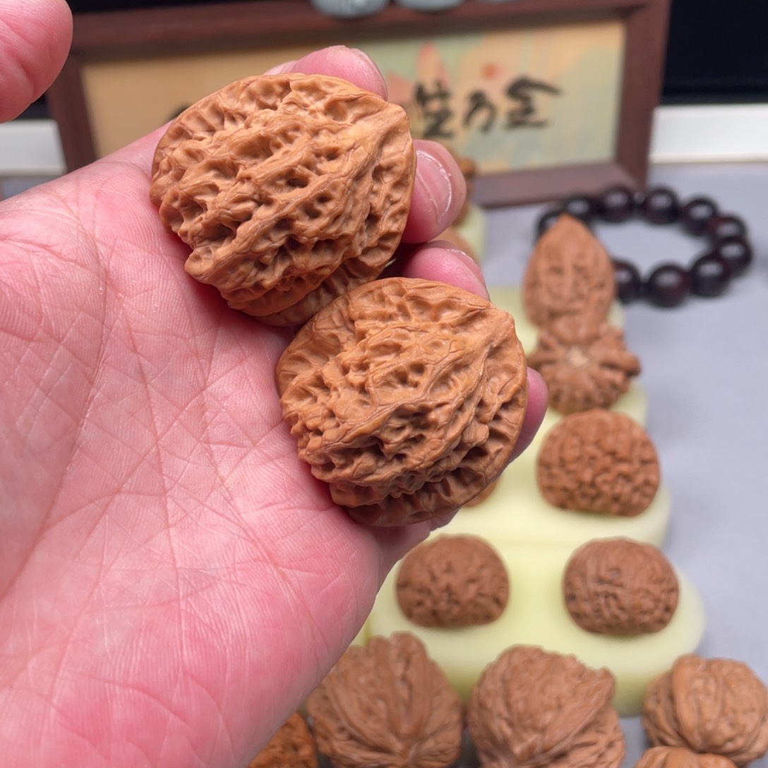 文玩核桃把件佛肚