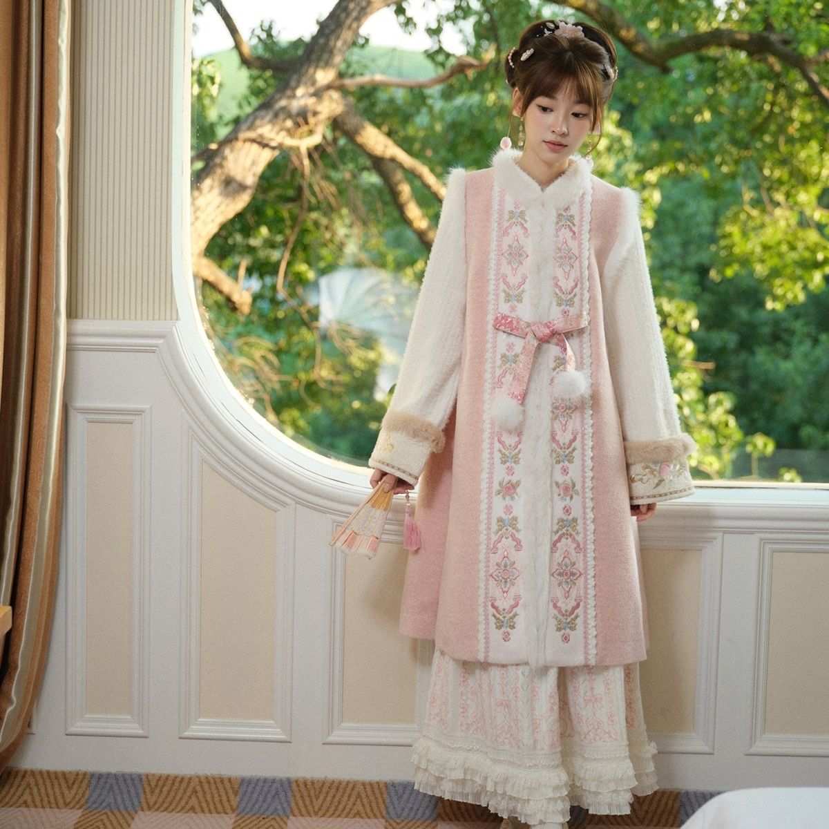 [桃间雪]毛呢刺绣比甲提花针织半裙粉色汉元素女冬