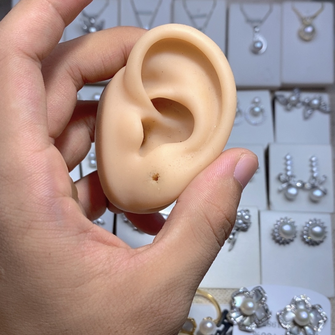 未镶嵌耳饰淡水珍珠