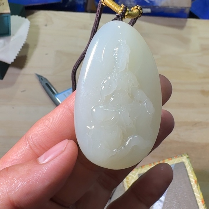 未镶嵌和田玉（糖玉）挂件
