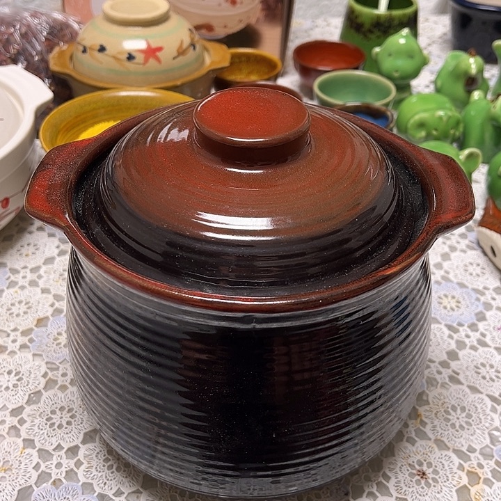 瓷铁红釉土锅17.5x 14 cm一支