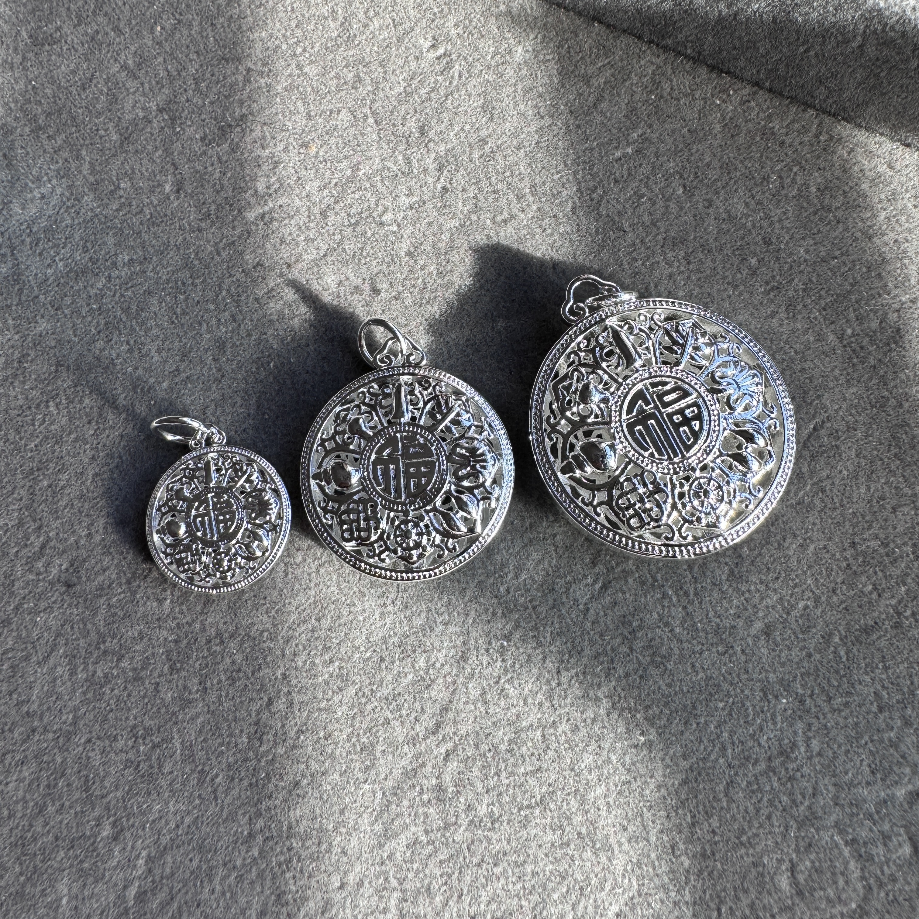 精工设计款罗盘项链